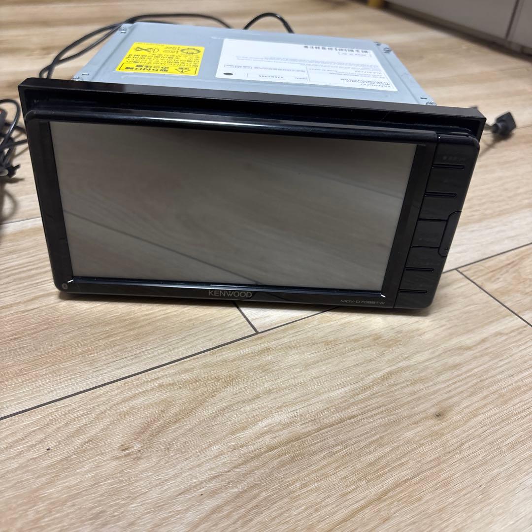 美品 2022年製 ケンウッド 彩速ナビ MDV-D708BTW カメラ付き