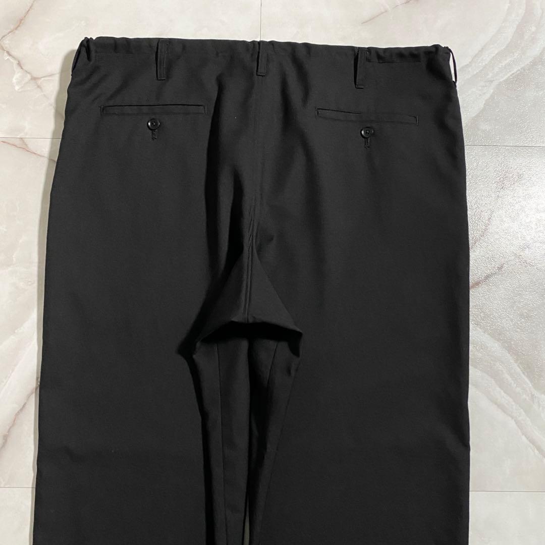 A18256 美品 グラウンドワイ 22AW ウールギャバ 紐ワイドパンツ 黒3