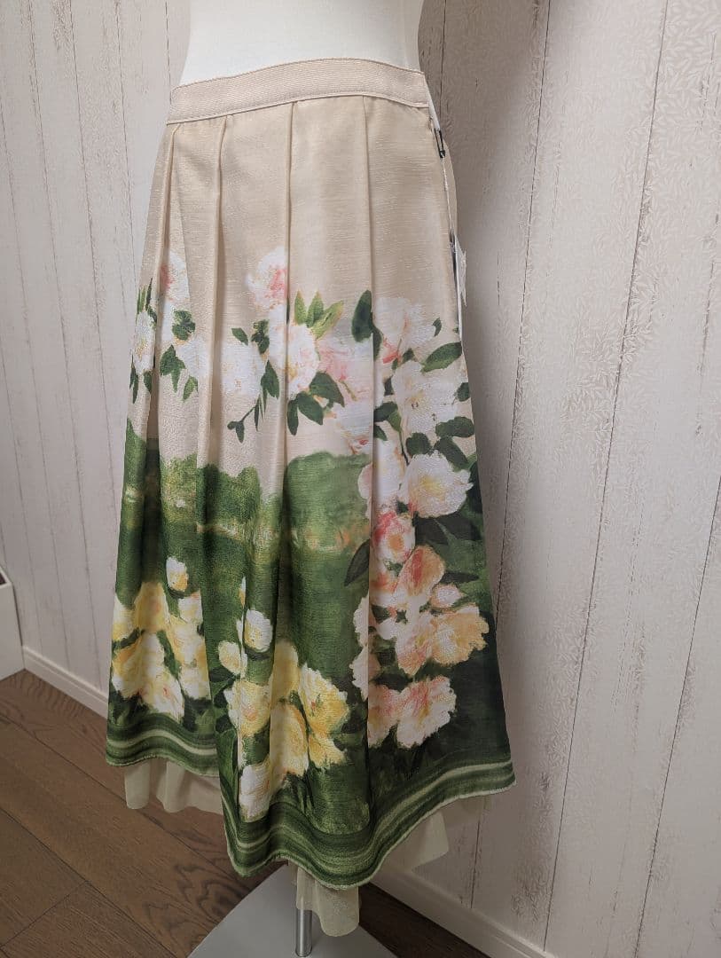 (未使用品タグ付き)エムズグレイシー40 　　お花プリントスカート