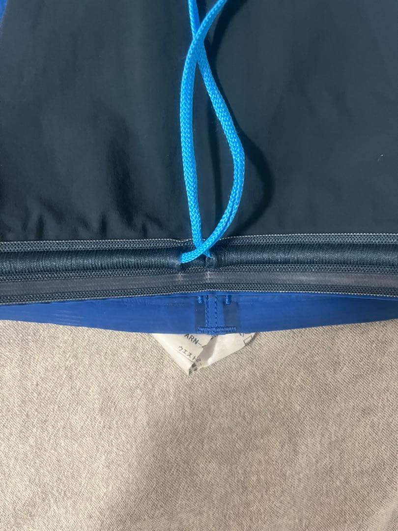 アリーナ アクアフォースストーム Mサイズ