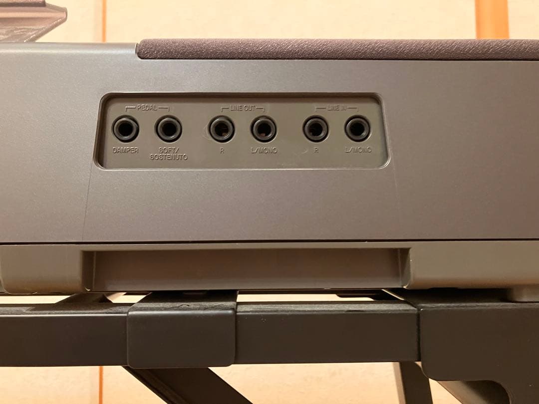 電子ピアノ CASIO Privia PX-300 本体のみ　スタンド同時出品中