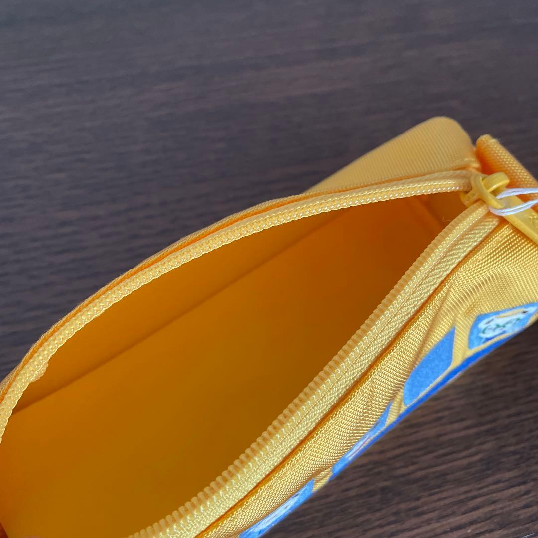 （新品未使用）ファミリアJR東海コラボ　ドクターイエローペンポーチ　レア