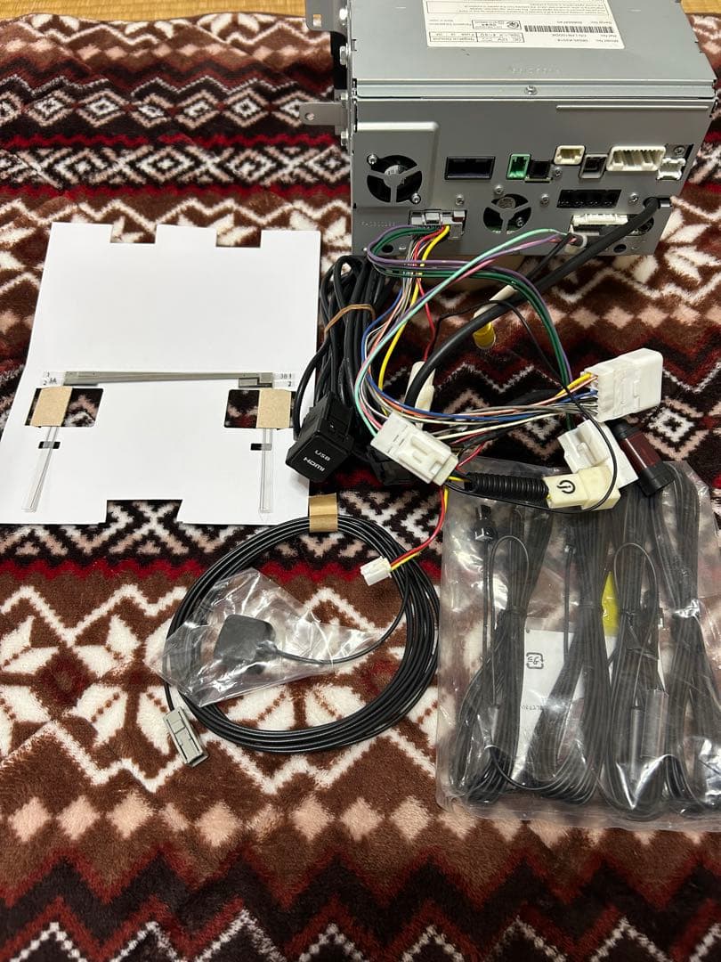 あです　8インチ　純正　ナビ　タント　タントカスタム　LA600 610