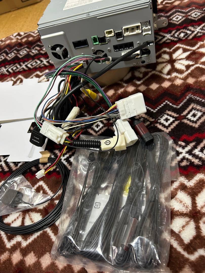 あです　8インチ　純正　ナビ　タント　タントカスタム　LA600 610