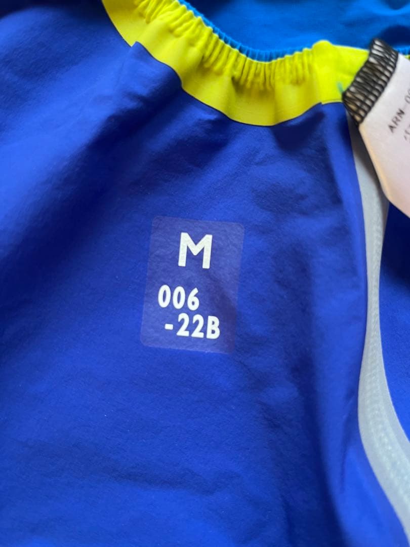 【新品未使用】アリーナ　高速水着　Mサイズ