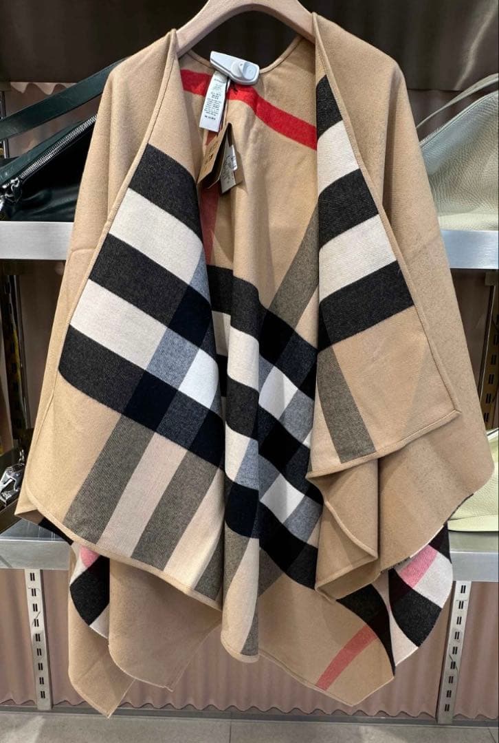 Burberry ベージュ リバーシブル ポンチョ