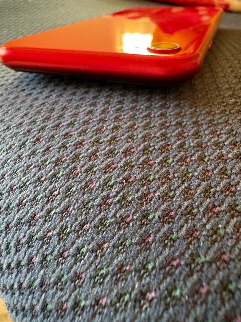 電池と液晶は新品⭐︎iPhone SE (第2世代)SIMフリー