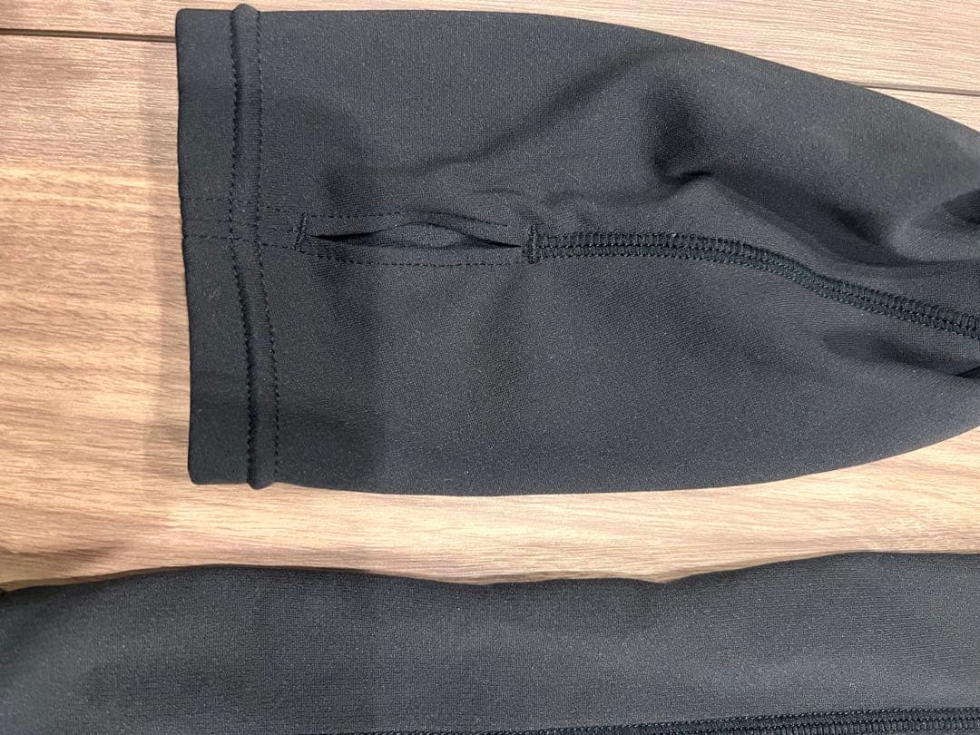 美品　F.C.R.B. UNDER LAYER HOODY ブリストル　S 黒