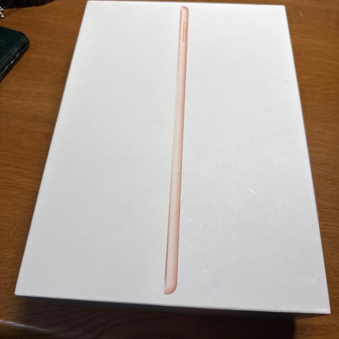 iPad 第8世代 128GB Wi-Fiモデル シルバー 初期化済