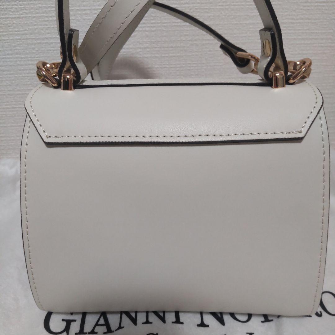 GIANNI NOTARO ジャンニノターロ　ホワイト 　ショルダー　トート