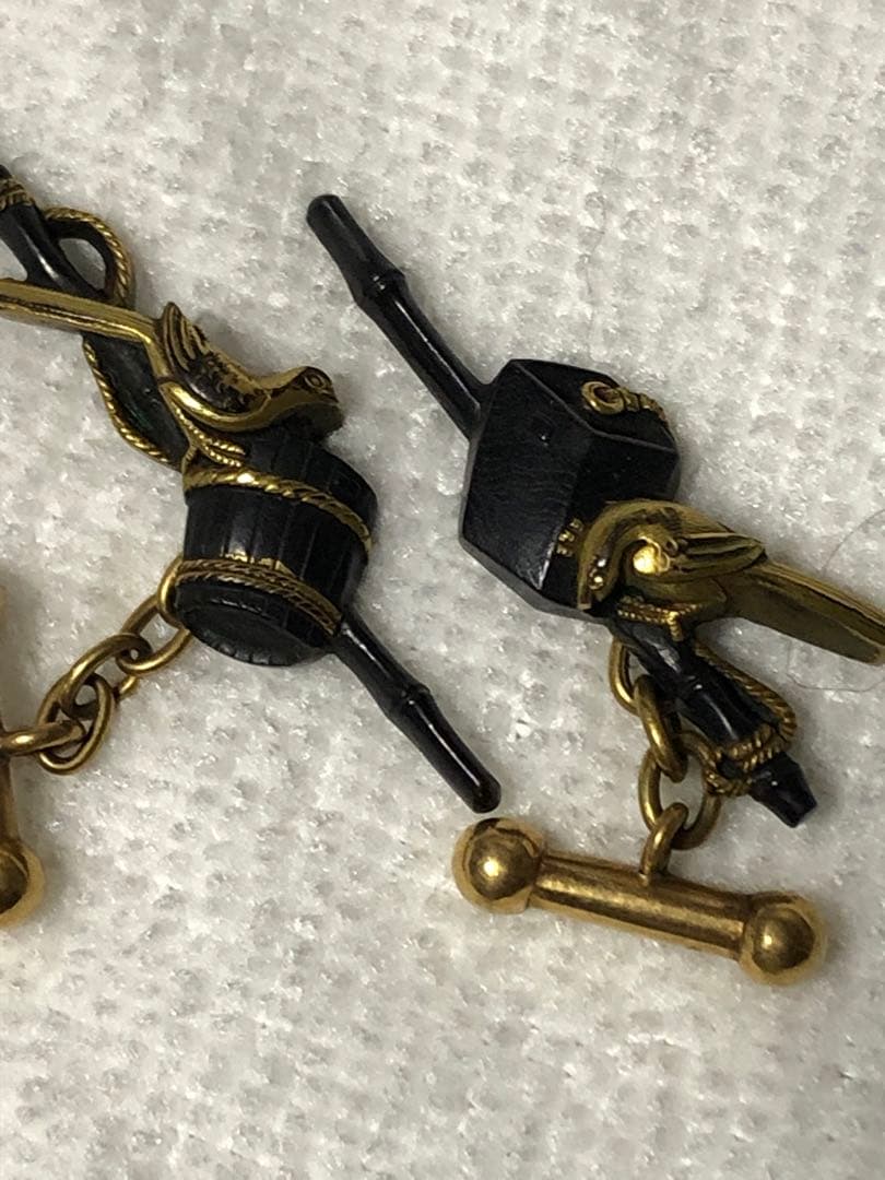 アンティーク　目貫リメイク　金工　カフスボタン　刀装具　古美術　工芸品
