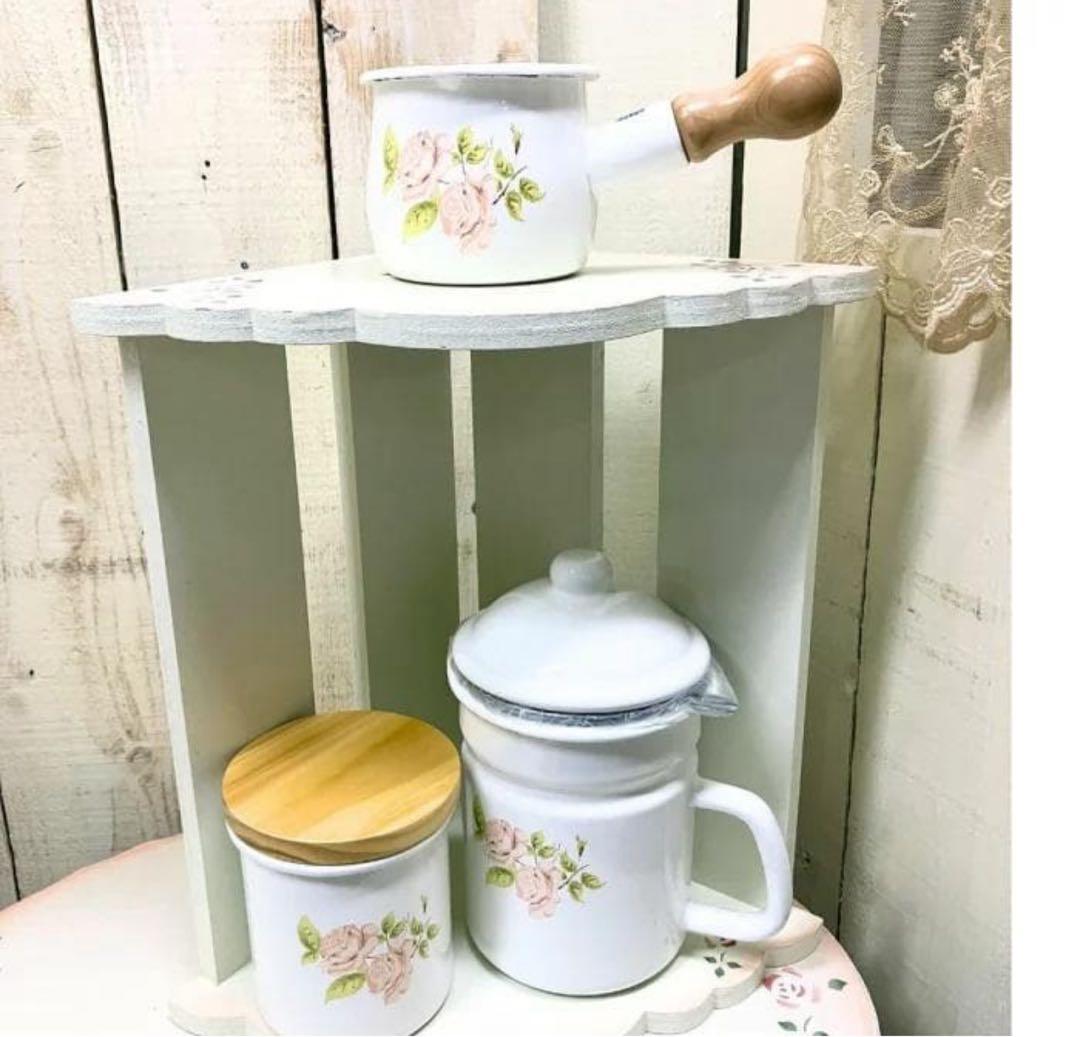 えっさん専用　薔薇のステンシルが可愛いふりふりコーナーラックローズ棚2台おまとめ
