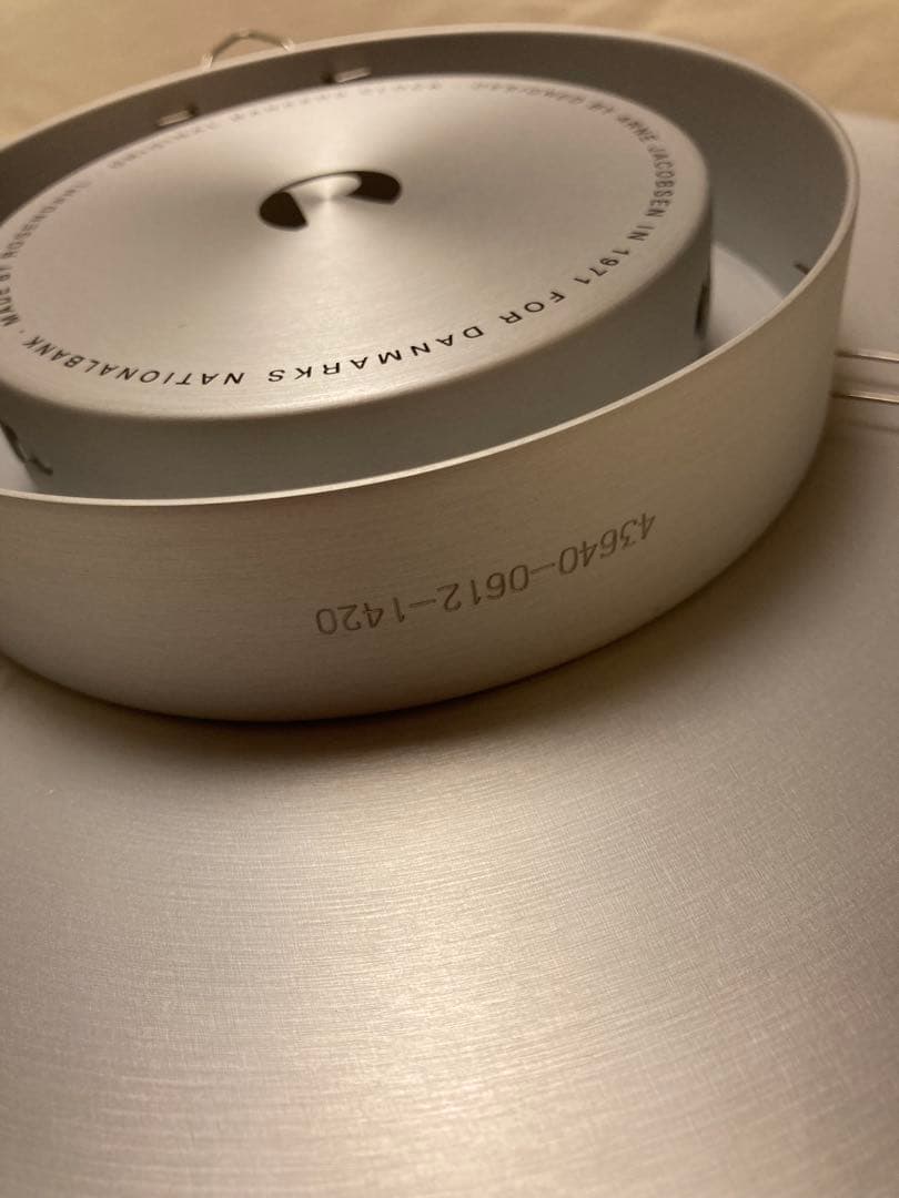 USED/アルネ・ヤコブセン　バンカーズクロック　29cm 壁掛け時計　ホワイト