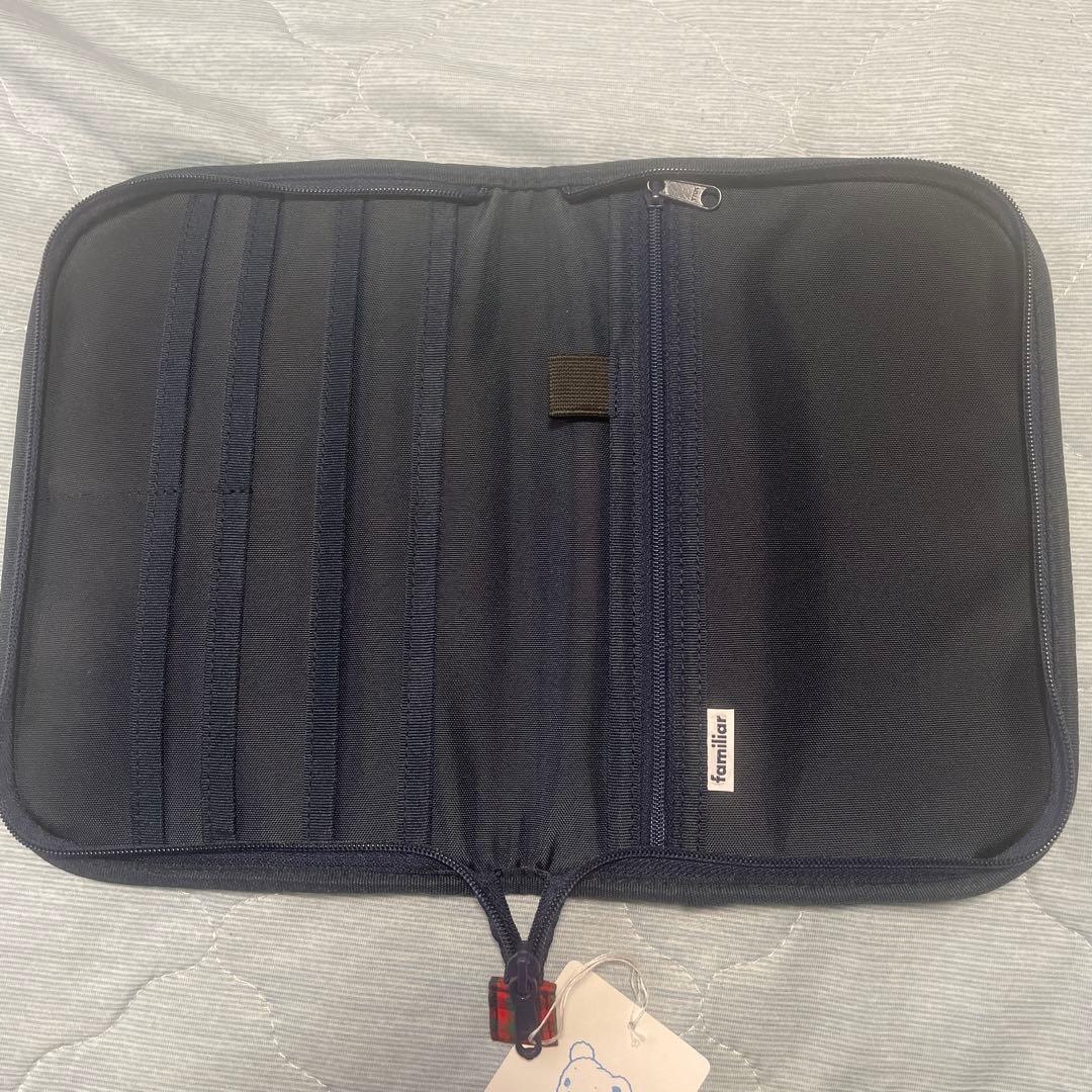 【新品】 familiar ファミリア 母子手帳 ケース 002 サイズ