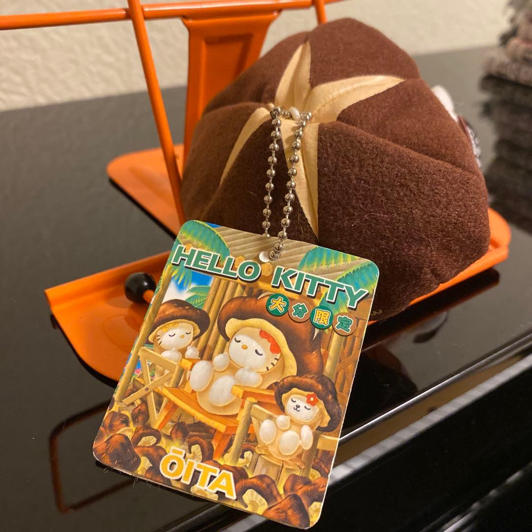 新品未使用⭐︎ご当地キティちゃん大分県どんこ椎茸キーホルダー