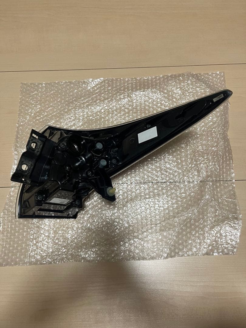 50プリウス前期純正テールランプ　ウインカーバックランプ配線付き
