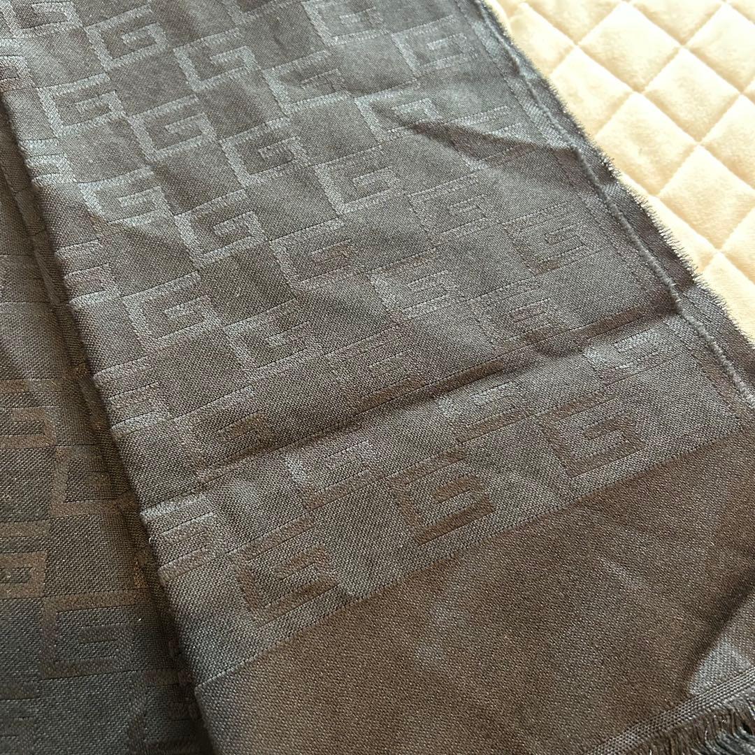 GUCCI ブラック マフラー フリンジ付き ストール