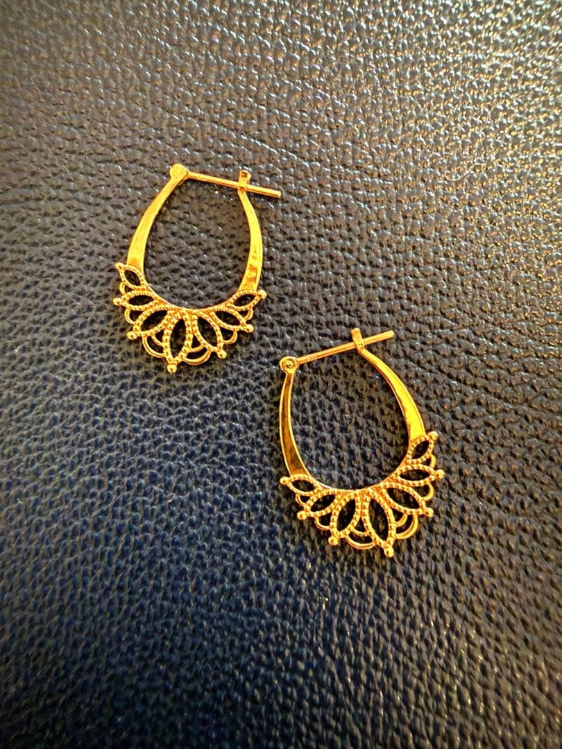 k10 イエローゴールド　フープピアス