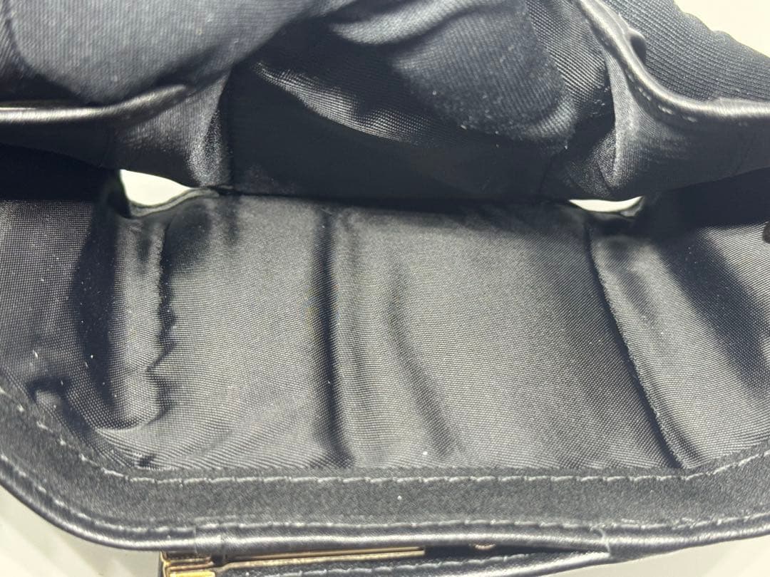 【新品未使用】Vivienne Westwood ブラック 三つ折り財布