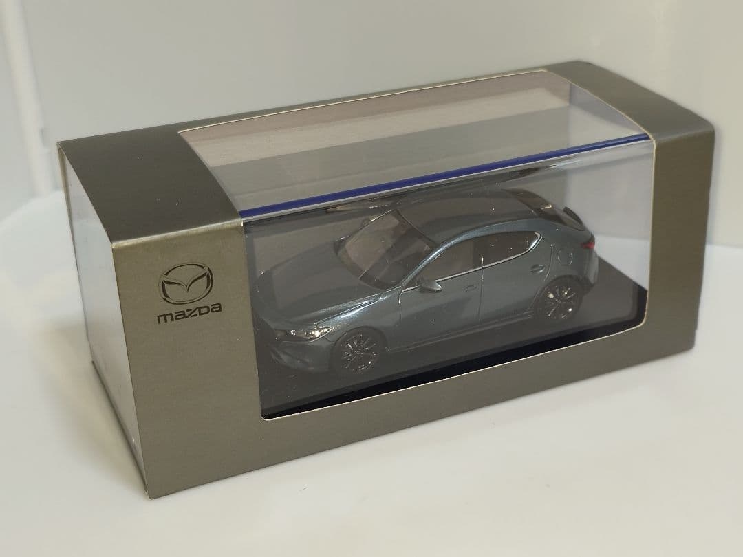 マツダ正規品 マツダ3 1/43 ミニカー グレー