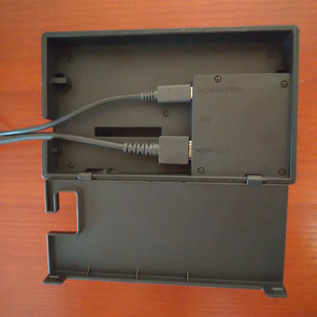 任天堂Switch 本体（HAC-001-01）+Joy-Con+ ゲーム2本