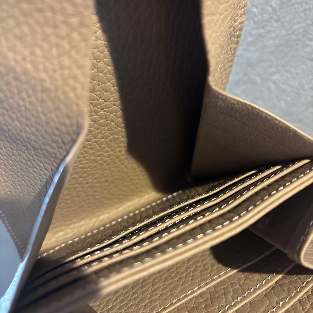 アタオ　トリヨン　グレージュ　レザー 二つ折り財布　美品