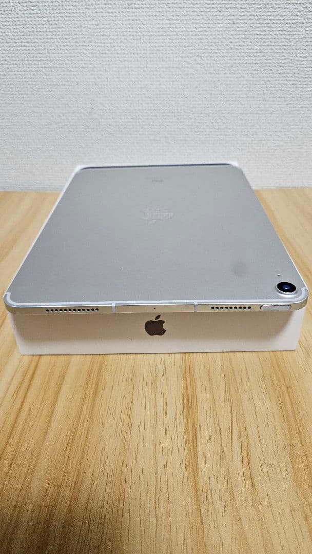 【即日発送】ipad Air 4(第４世代) 保護フィルムとケース付き　64GB