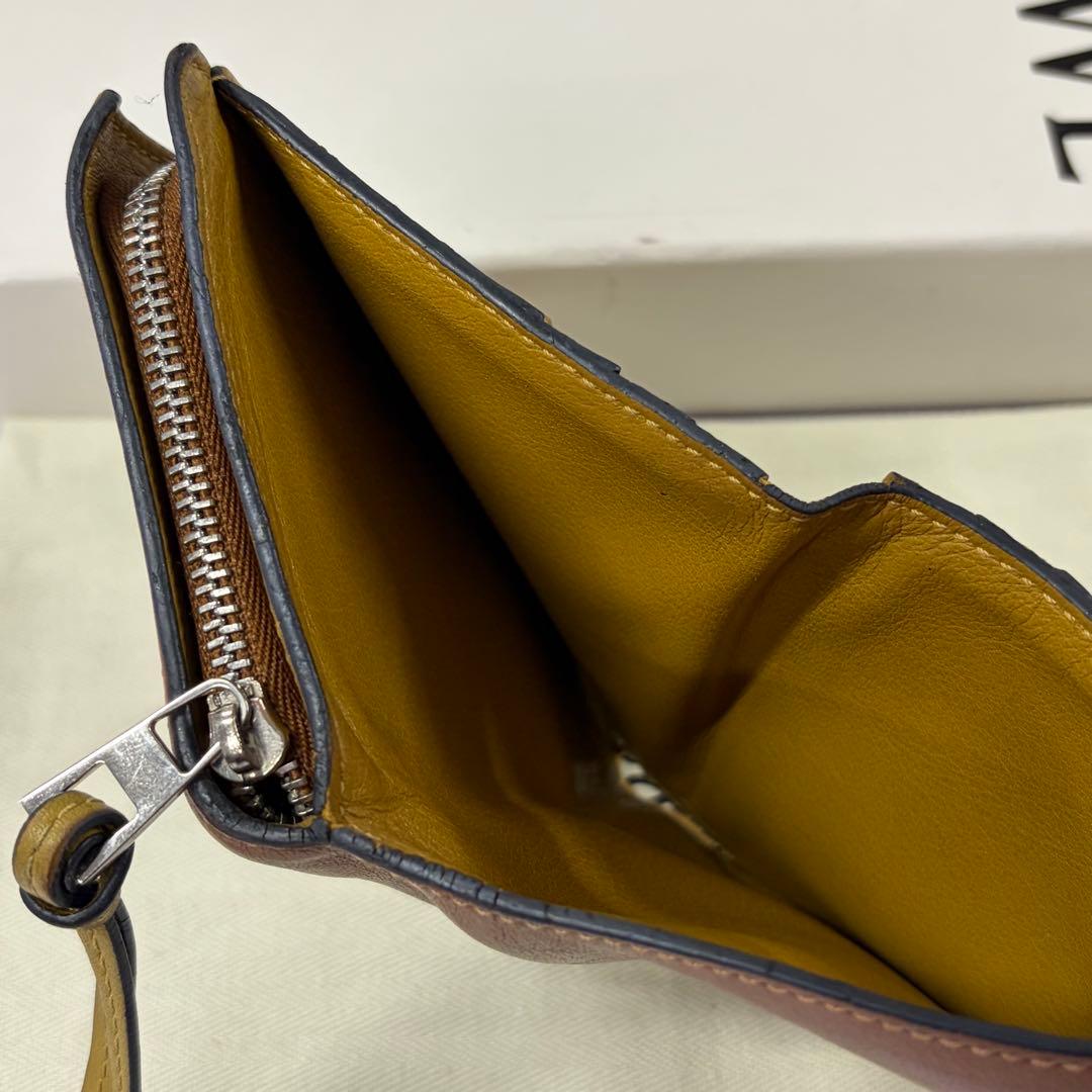 新品同様‼️ 現行　ロエベ　LOEWE 財布　二つ折り　折り財布　アナグラム