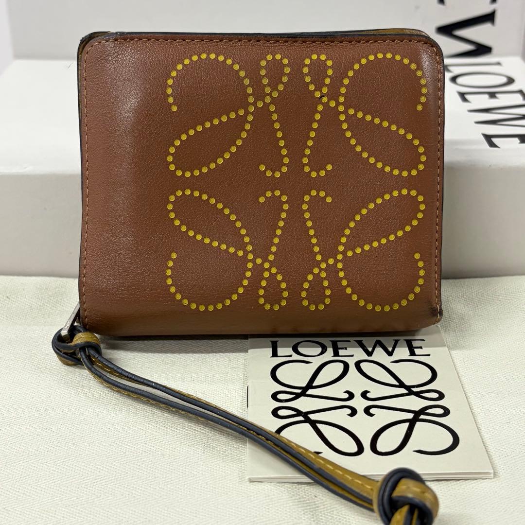 新品同様‼️ 現行　ロエベ　LOEWE 財布　二つ折り　折り財布　アナグラム