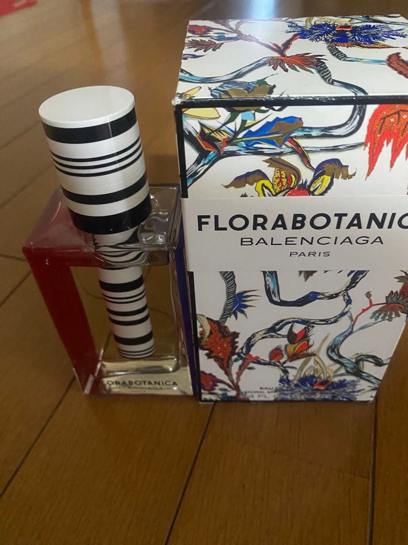 ボタニカルフローラ バイ バレンシアガ パルファム 100ml