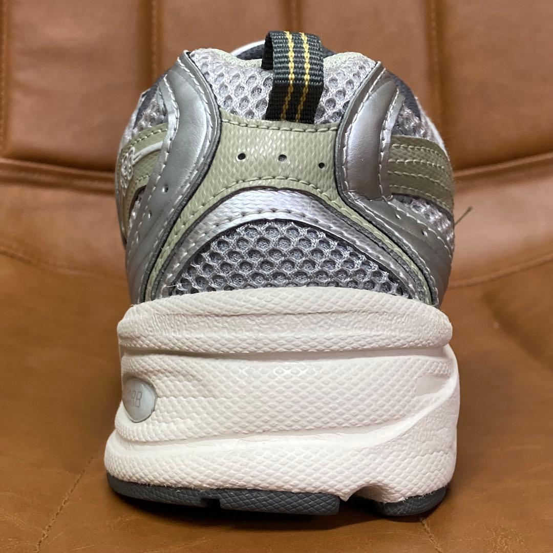 【美品】ニューバランス MR530 レディース 25cm グレー ホワイト