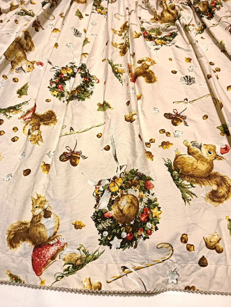 ピンクハウス　ウィンターフォレストトリート柄ワンピース