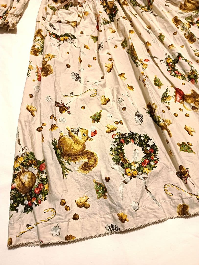 ピンクハウス　ウィンターフォレストトリート柄ワンピース