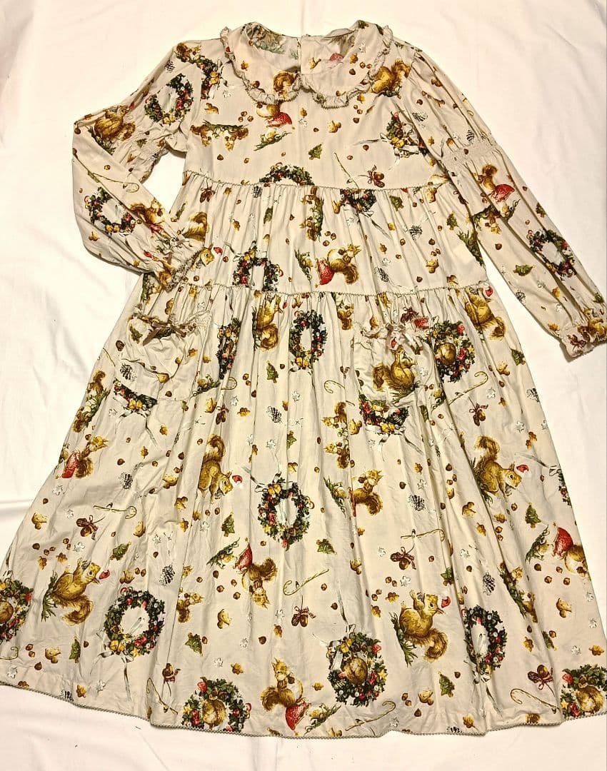 ピンクハウス　ウィンターフォレストトリート柄ワンピース