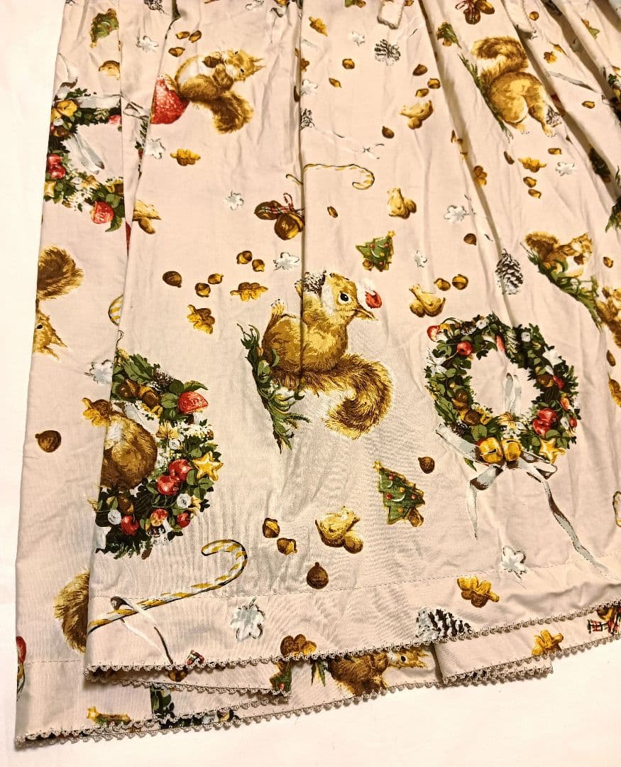 ピンクハウス　ウィンターフォレストトリート柄ワンピース