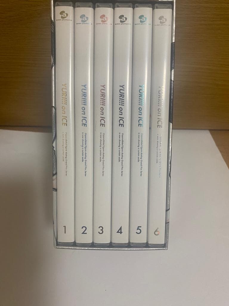 【匿名配送】ユーリ!!! on ICE DVDボックスセット