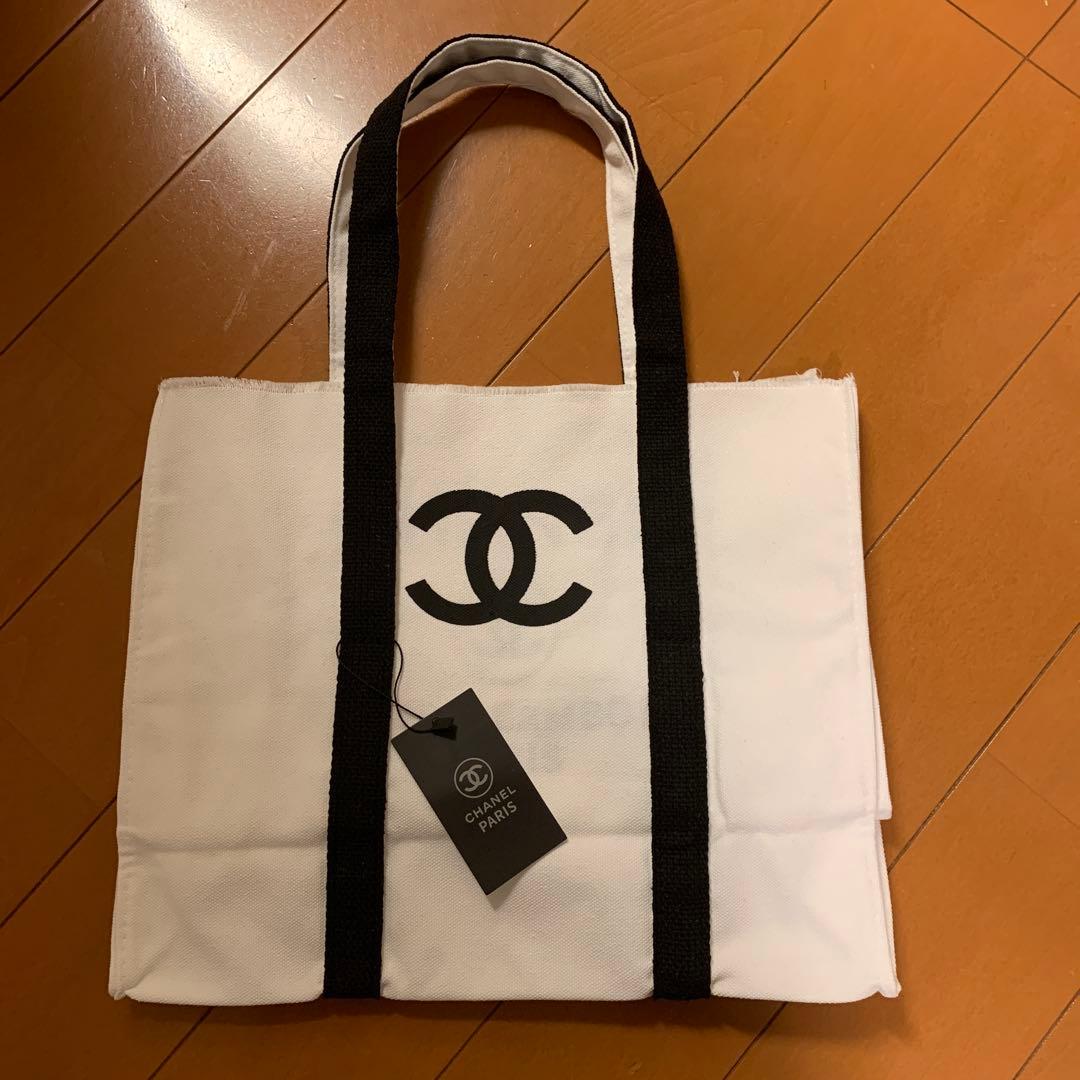 CHANEL ノベルティトートバック　早いもの勝ち