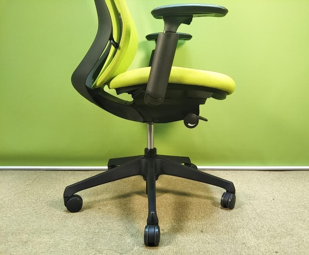 Honey　zq　オカムラ　シルフィーチェア　前傾機能　ハイバック