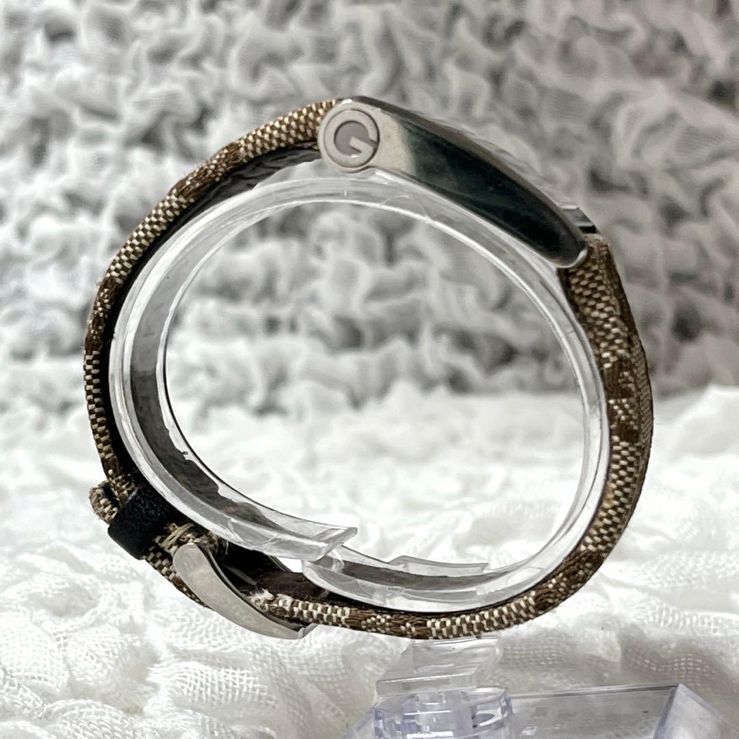 希少✨グッチ 8600J スクエアフェイス GG 腕時計 レディース　ウォッチ