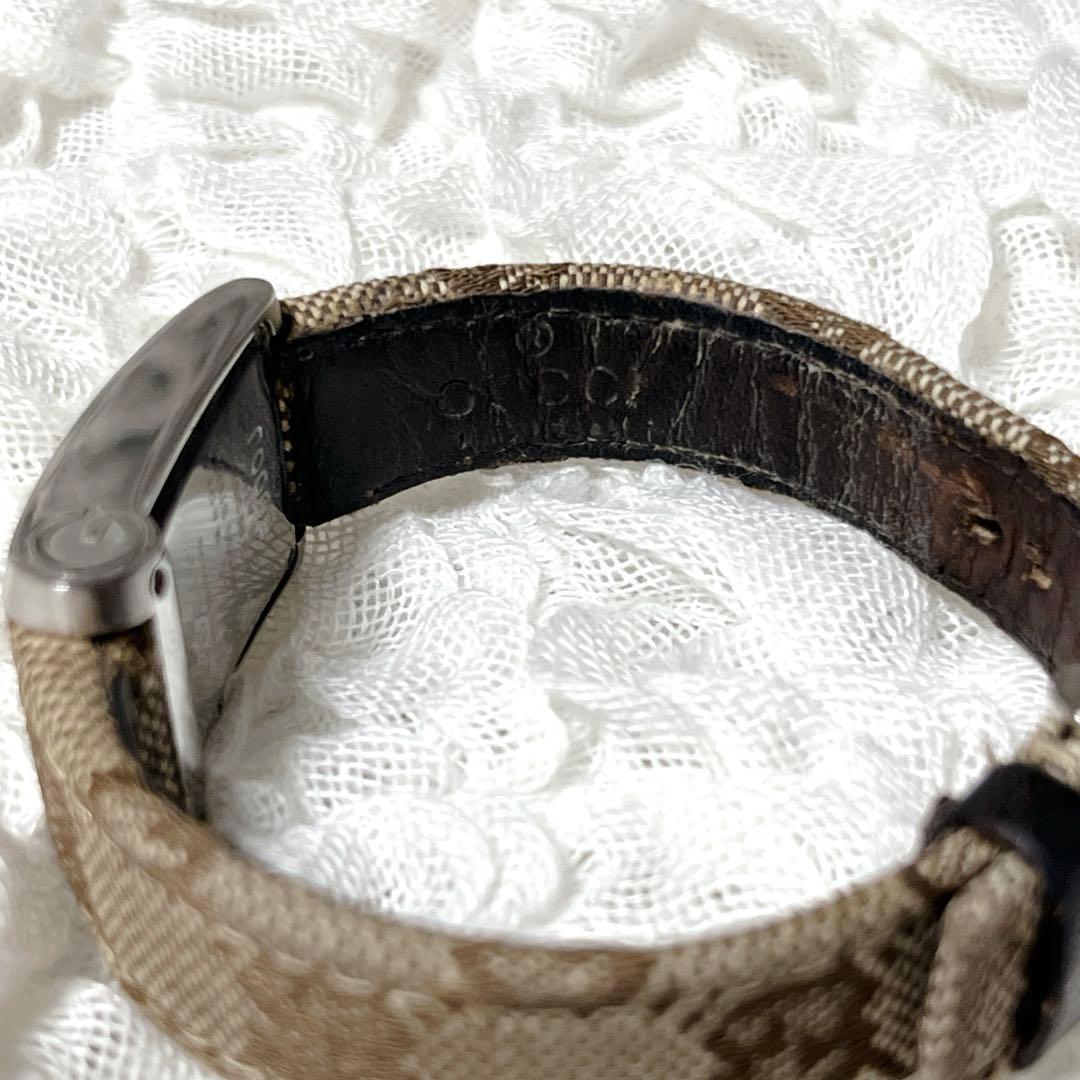 希少✨グッチ 8600J スクエアフェイス GG 腕時計 レディース　ウォッチ