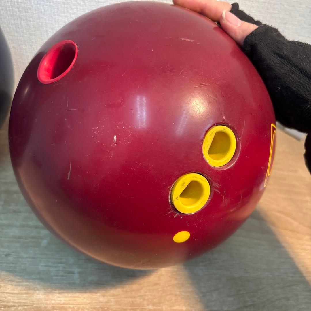 ボーリングボールとバックセット