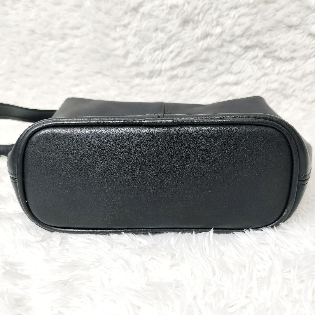 COACH コーチ バケツ型 ファスナー オールレザーショルダーバッグ チャーム