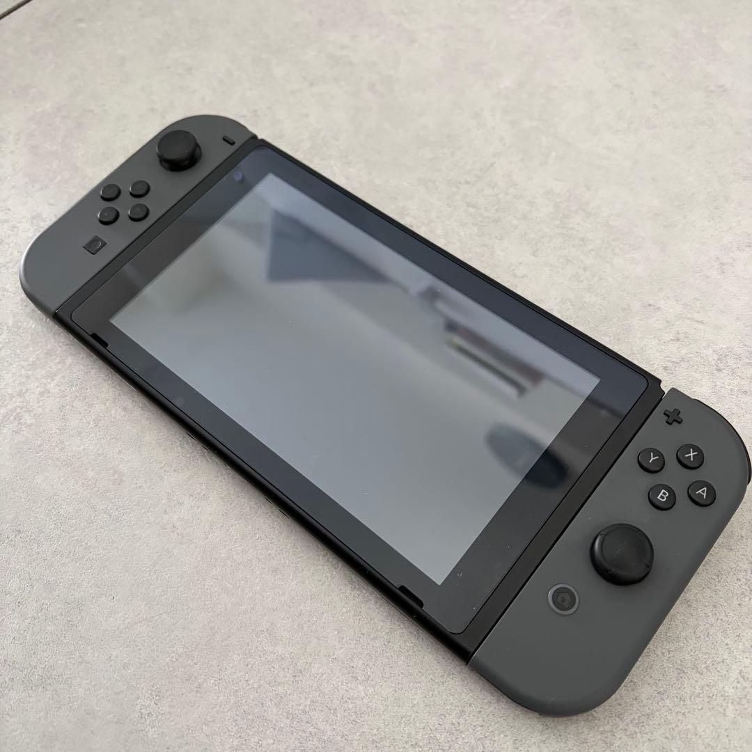 Nintendo Switch 本体 Joy-Con4個とケース付き