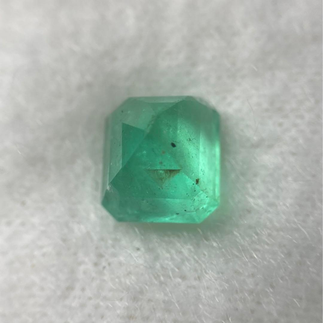 コロンビア産エメラルド1.45ct ルース(ソーティング付き)