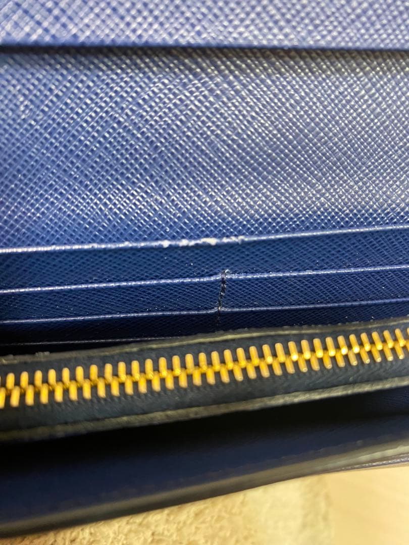 週末値下げ　PRADA ネイビー 長財布 カードケース付き　正規品