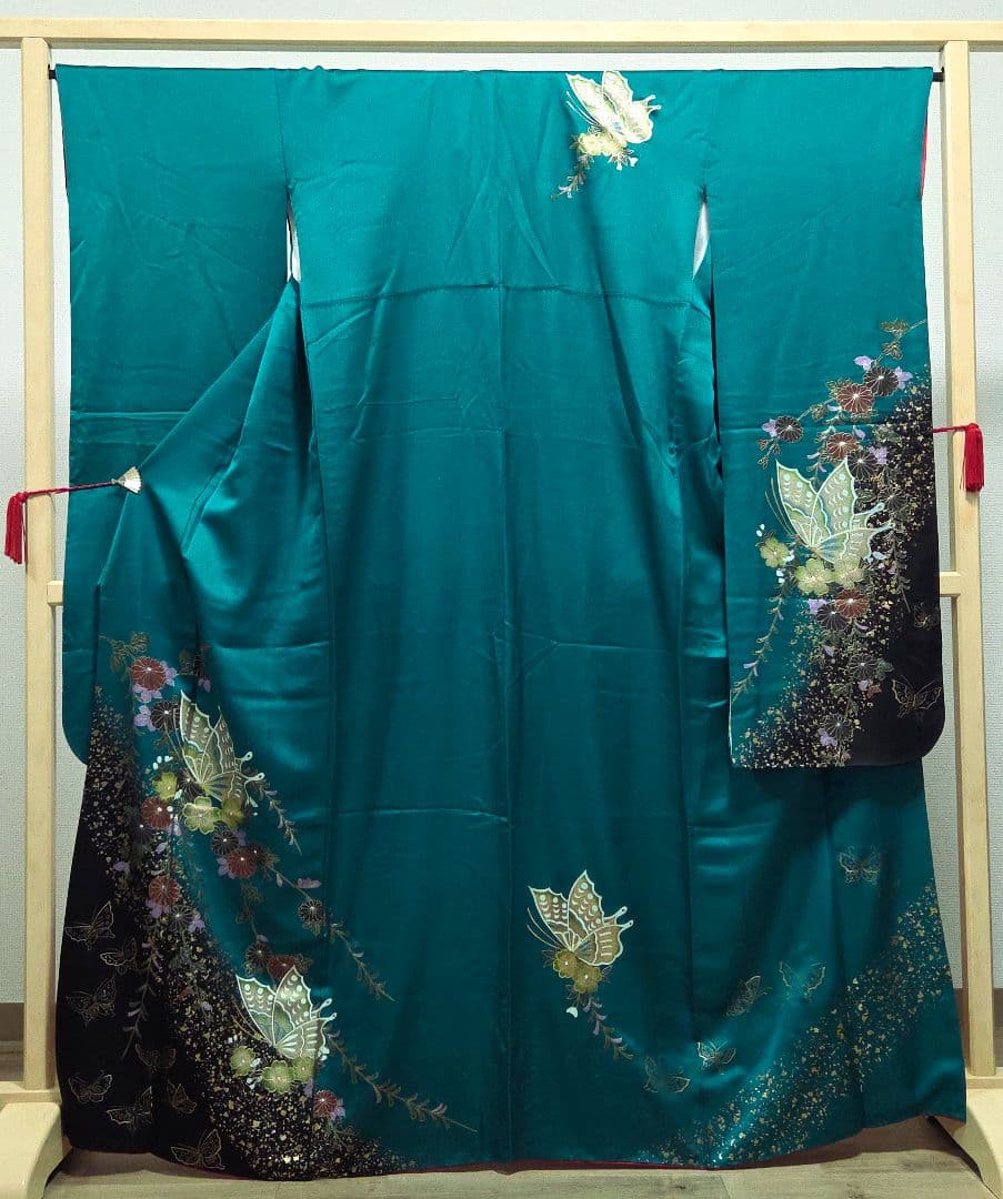 A5◆着物くつろぎ 蝶々に花模様 金彩 青緑 菊 袷 正絹 成人式 振袖 着物