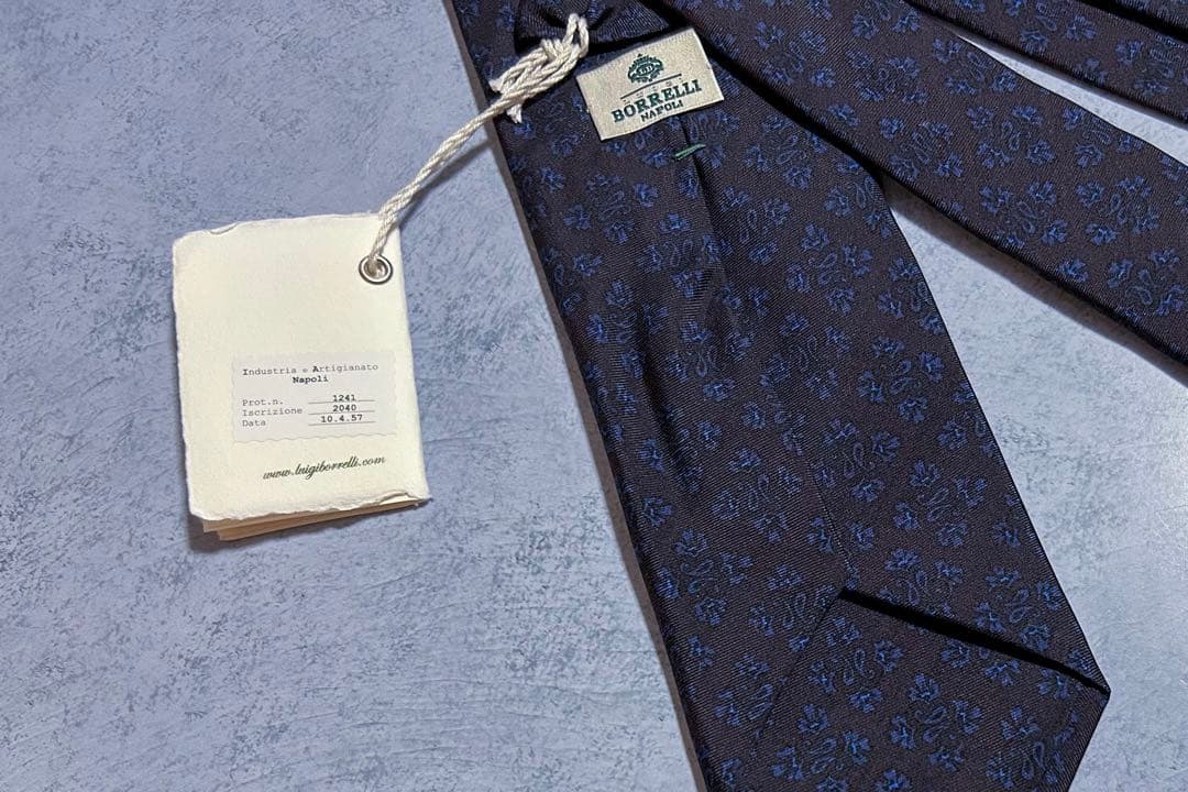 【新品】ルイジボレッリ ネイビー　ネクタイ【最低価格】