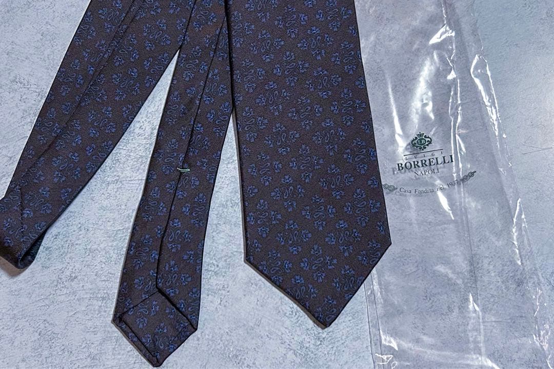 【新品】ルイジボレッリ ネイビー　ネクタイ【最低価格】