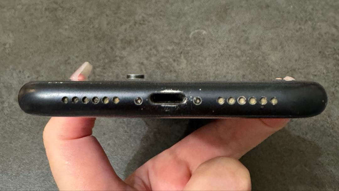 iPhoneXR ブラック 128GB