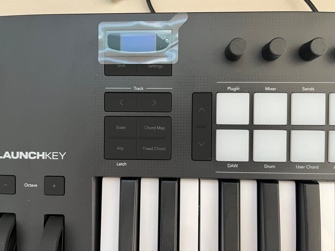 NOVATION Launchkey 25 MK4 USB-MIDIキーボード